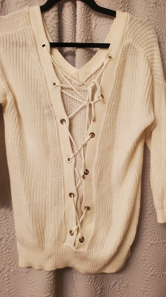 Dynamite Sweater w/ Open Back